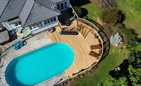 Renovated outdoor and living area by RB Thomas